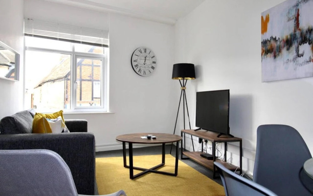 Remarkable 3-bed Apartment in Newport Pagnell