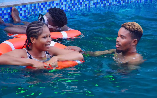 Stunning 3 Bedroom Apartments,Lekki Phase 2 & Hotels in Awoyaya