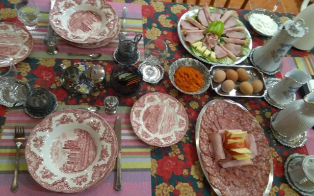 Resident Hill Resort