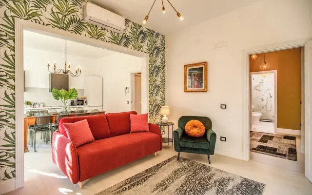 White Mirror  Apartment