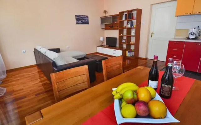 Apartments Tiramola Old Town