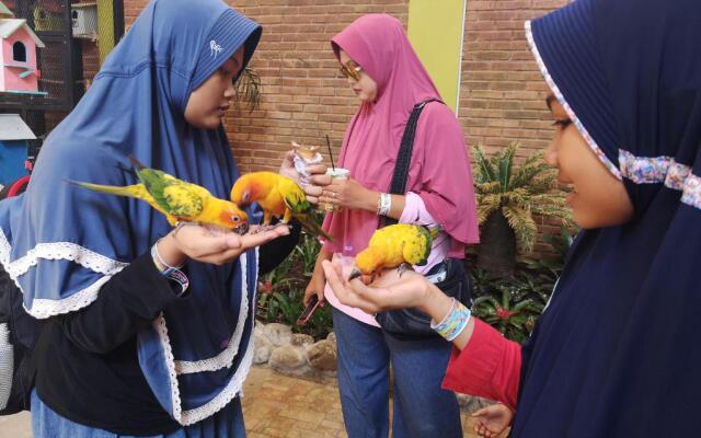 River Walk Urban Camping House