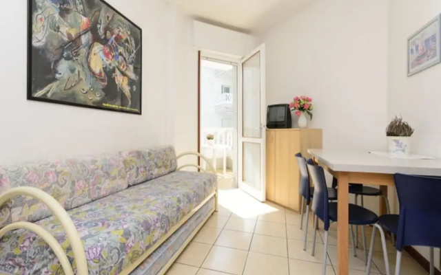 Charming Property With Shared Pool
