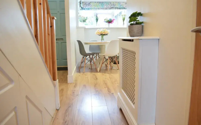 Beautiful 3 Bedroom Home in Parsons Green