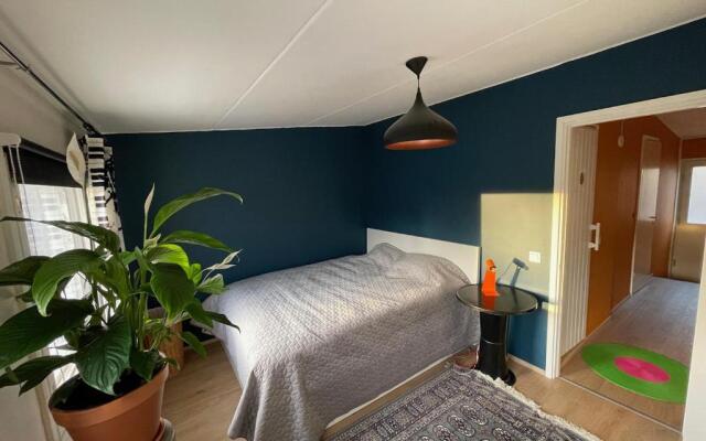 Stylish 2 bedroom city apartment