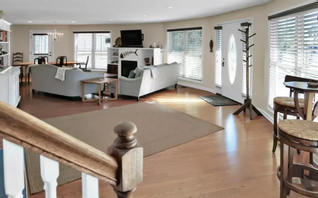 510 W Ashley-Mountain to Sea