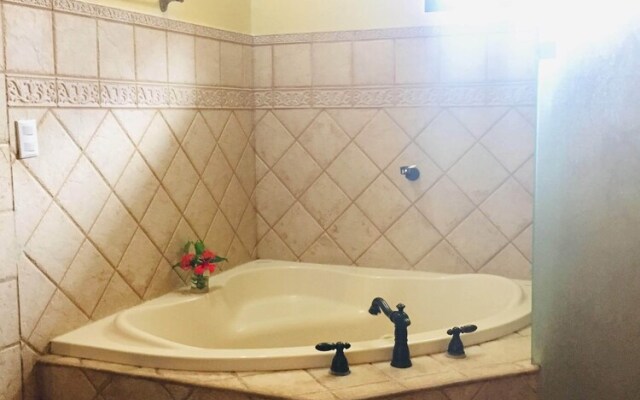 Villa Colibri At Beachfront Gated Community