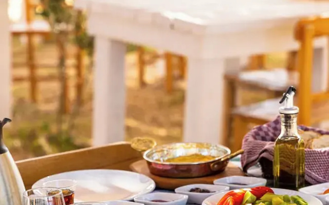 Ali Baba Ciftligi Alacati