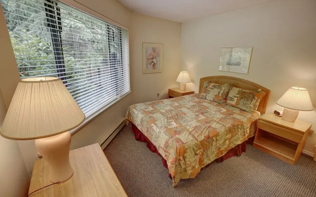 Villas Foxglove by ResortQuest Whistler