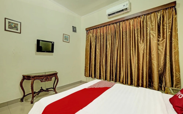 OYO 90283 Hotel Rajadani Ackni