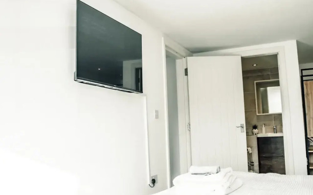 Apartments Dealhouse 4