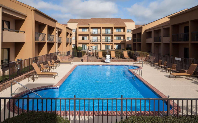 Courtyard by Marriott Memphis Airport