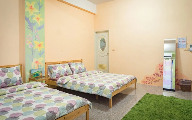 Fish hostel