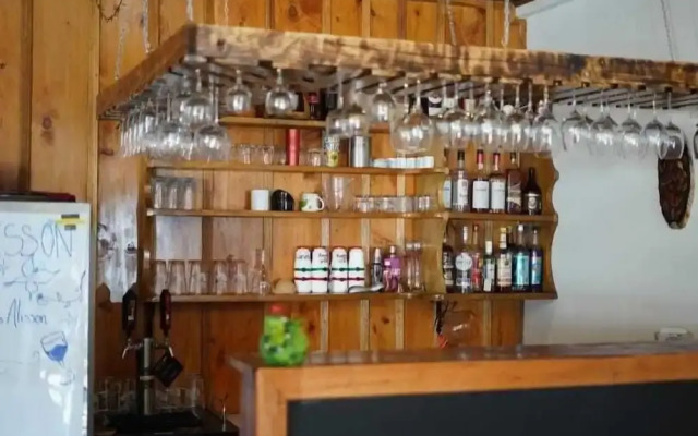 Alisson Hotel & Restaurant