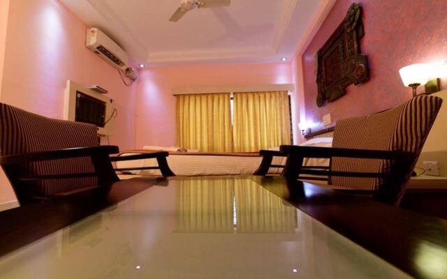 Hotel Ashlesh
