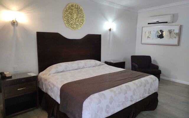 Los Cedros Hotel Inn Chihuahua