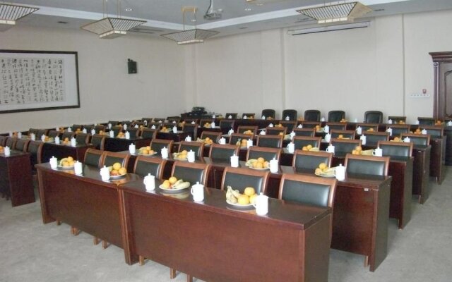 Zaozhuang Grand Hospitality Hotel