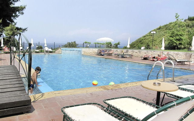 Hotel Lesse