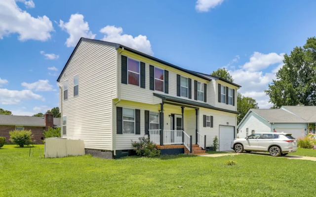 Spacious Home < 3 Mi to Hampton Coliseum!