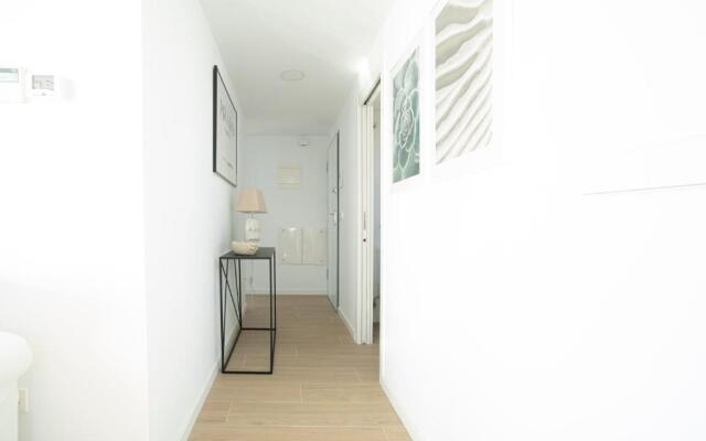 Modern stunning views sea front SEA WATER APARTMENT