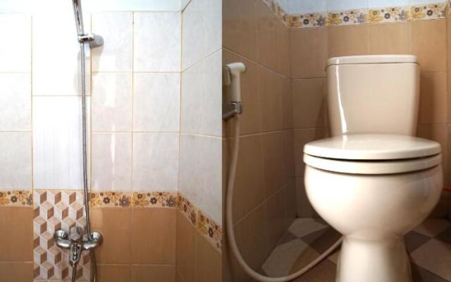 Oyo 2038 Jasmine Guest House Balikpapan