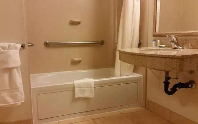 Hampton Inn & Suites Crescent City