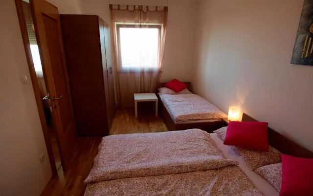 Apartments Jakov
