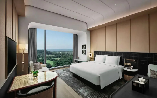 HUALUXE Shenzhen Bao'an by IHG