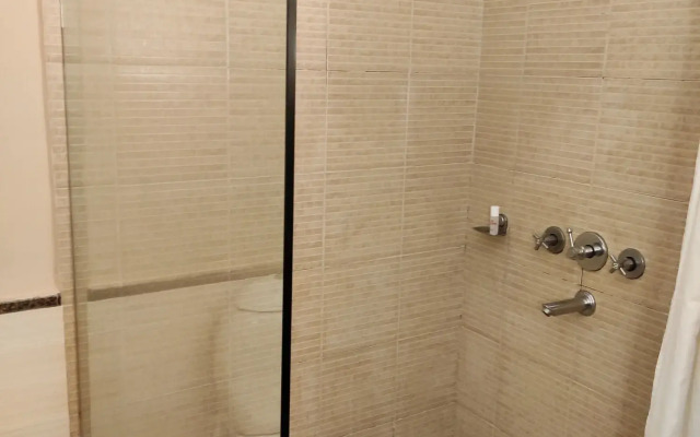 Chanakya BNR Hotel