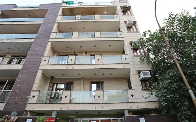 OYO 10008 Hotel Golden Tree