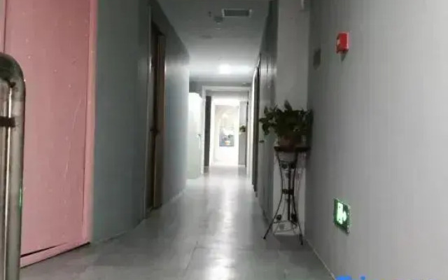 Xingke Electric Sports Hotel (Hefei Anbaiyuan Branch)