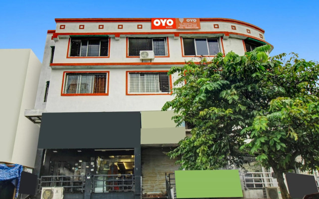 OYO Flagship 70030 Gopika Stay Inn