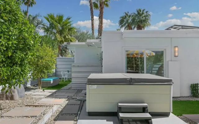 Birdcage Palm Springs