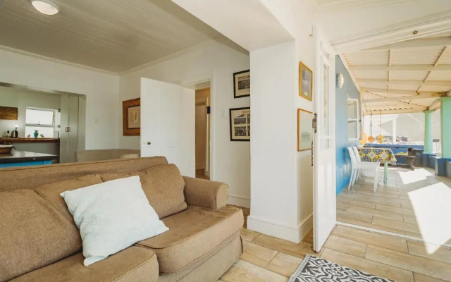 Silver Spray Beach Accommodation