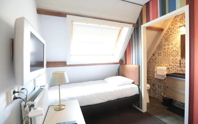 Hotel West Inn