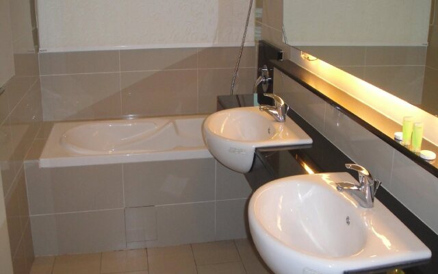 Ran Pacific Serviced Suites & Apartments