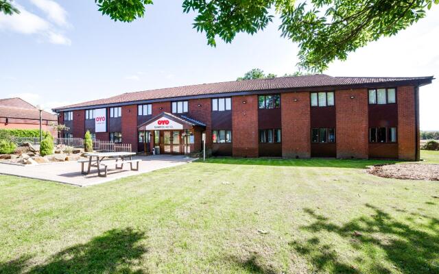 OYO Sunrise Hotel, A46 N Leicester