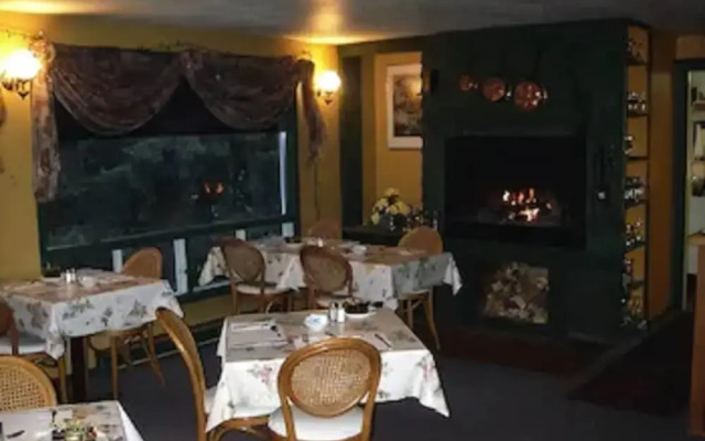 Auberge Mountain View Inn