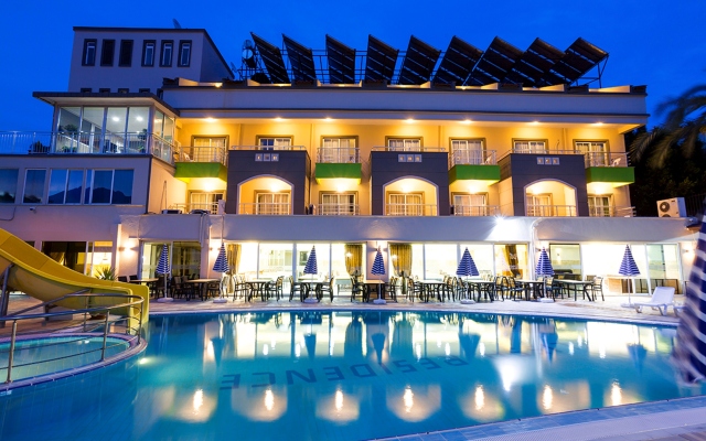 Rich Melissa Hotel