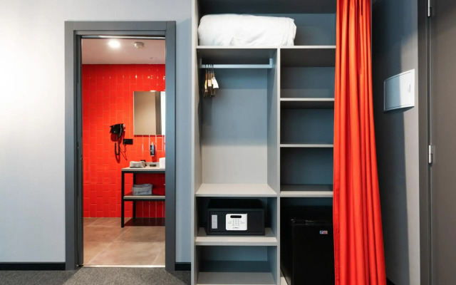 Nest Style Valencia Hotel