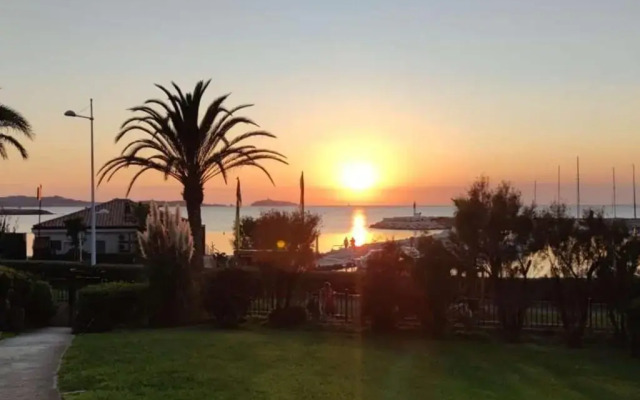 Appartement Six-Fours-les-Plages, 2 pièces, 5 personnes - FR-1-316-287