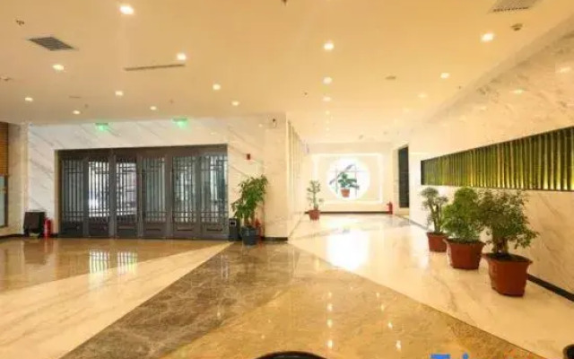 Tianfu Yunqi Business Hotel