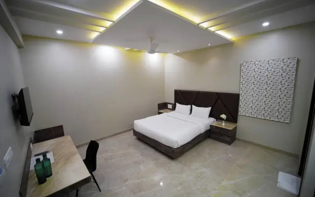 Sun Shine Hotel