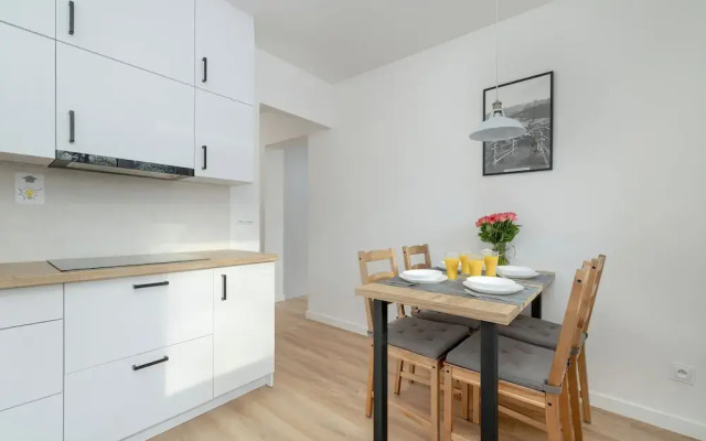 Mountain Corner Apartment by Renters