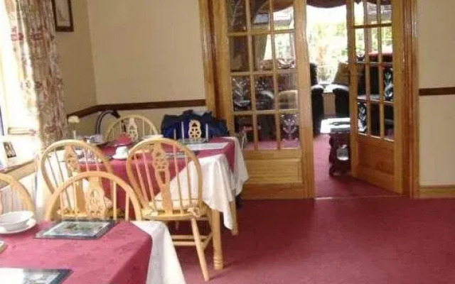 Riverwalk House B&B