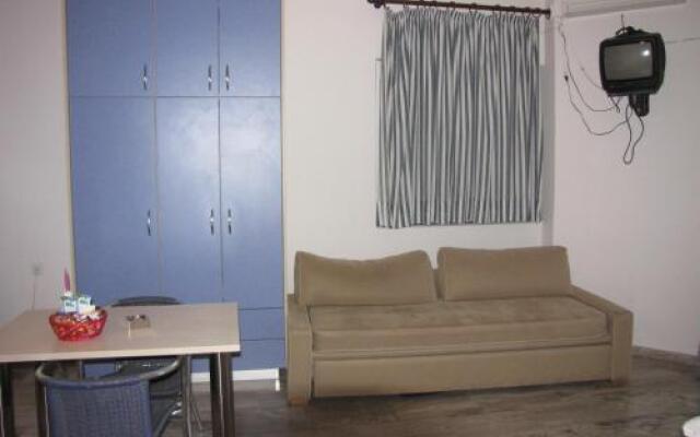 Karystos Mare Apartments