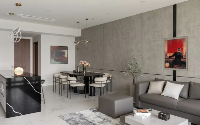 CR Concept Metropole High-end Apartment