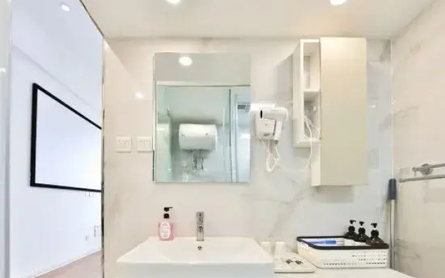 Geeky Apartments
