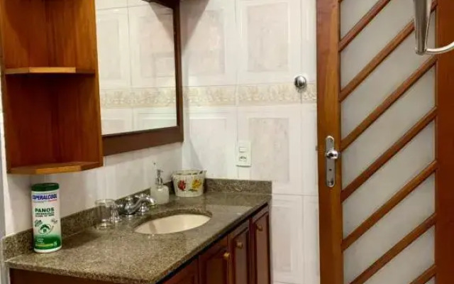 Apartamento 2 Quartos Copacabana Praia e Metrô