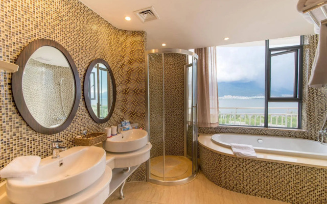 Er Hai Bay Holiday Hotel